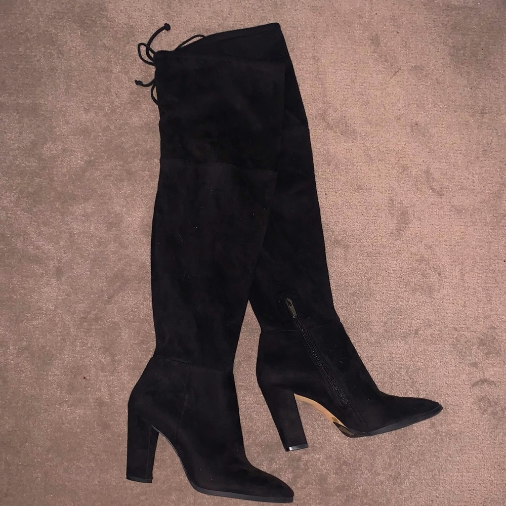 BRAND NEW. Vince Camuto Tapley Over the Knee Suede Boot. Size 8.5